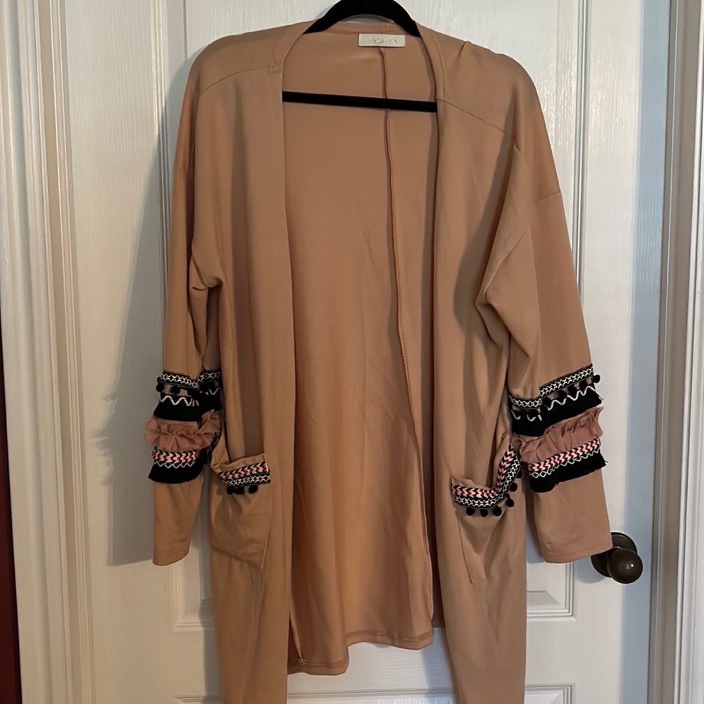 Cute duster with fringe one size, light peach color. Never worn!